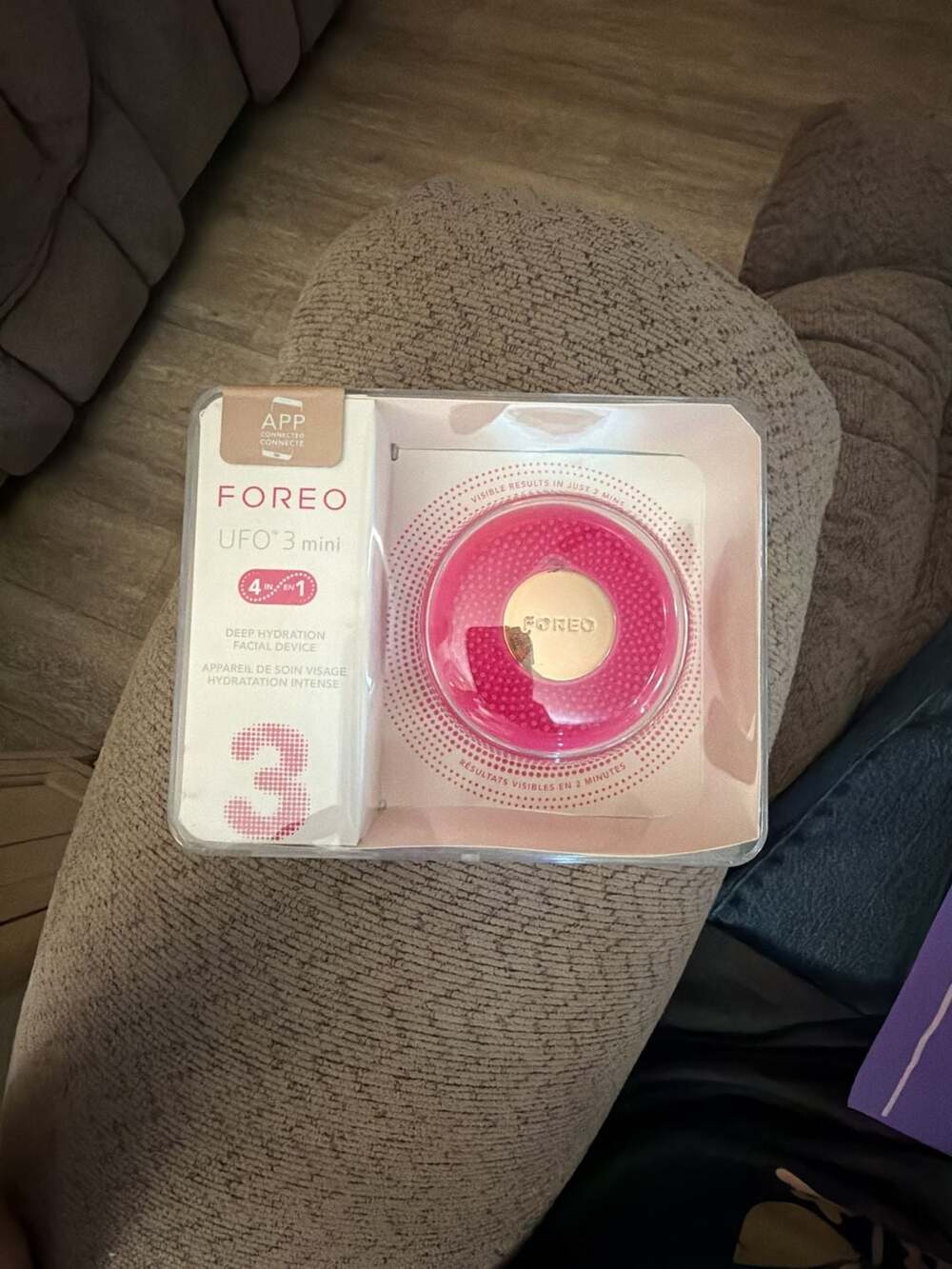 Foreo UFO 3 mini 4-in-1 Deep Hydration Facial Device - Fuchsia